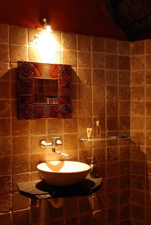 Manzini Chalets Marloth Park Kamer foto