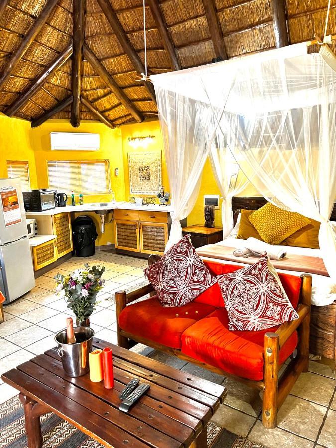 Manzini Chalets Marloth Park Buitenkant foto