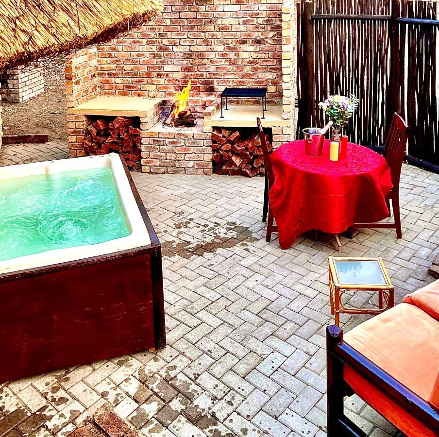 Manzini Chalets Marloth Park Buitenkant foto