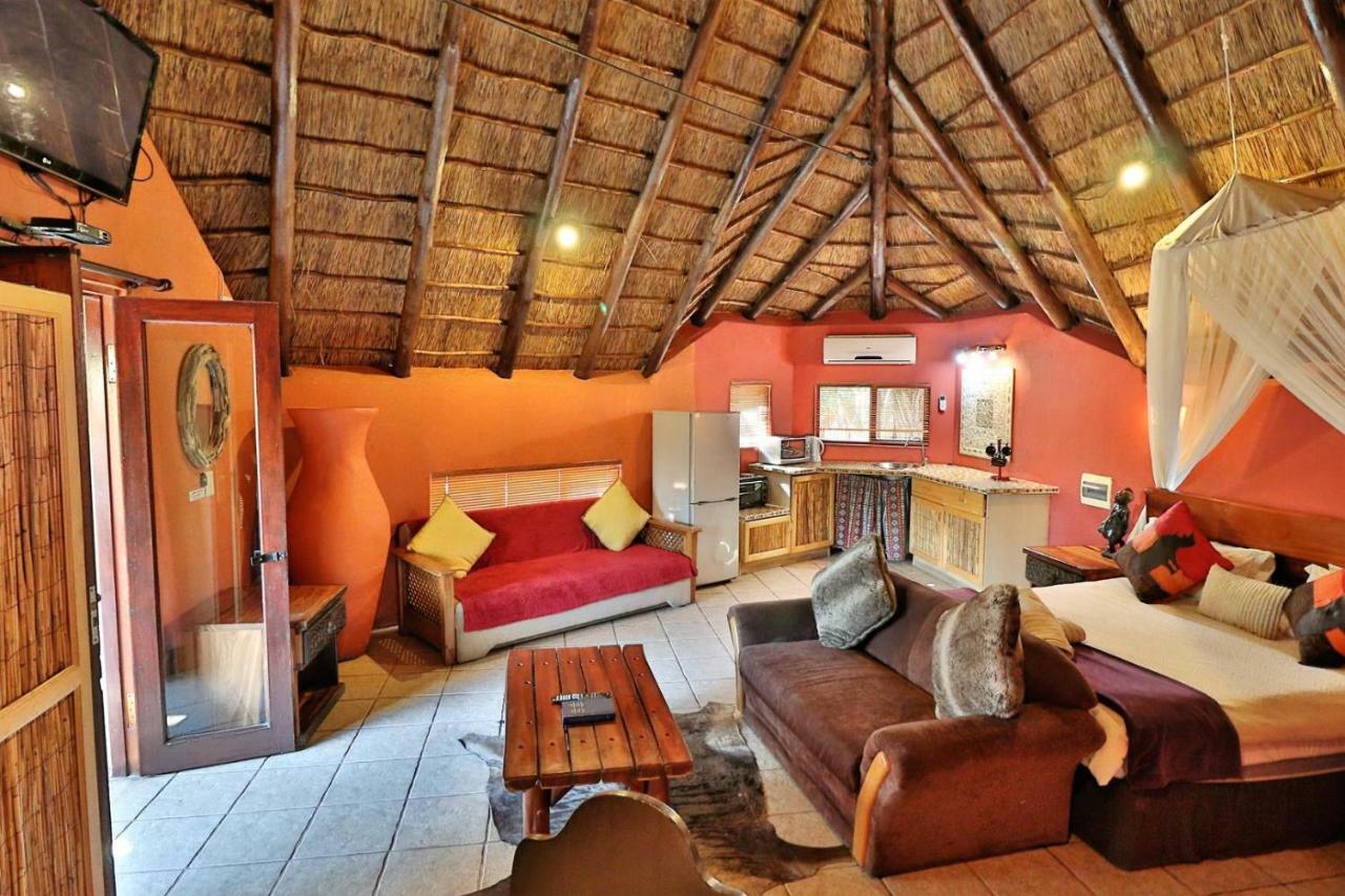 Manzini Chalets Marloth Park Buitenkant foto