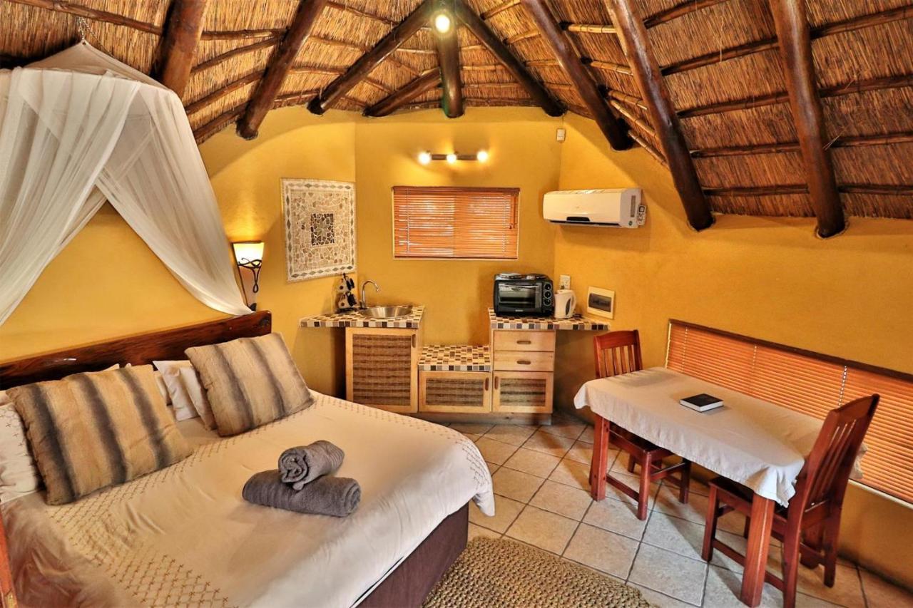 Manzini Chalets Marloth Park Buitenkant foto